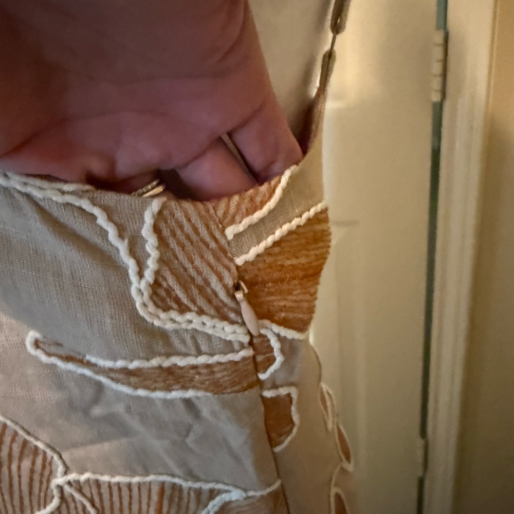 BOHO Floral Sleeveless Linen Dress in Tan and White - Picture 8 of 9